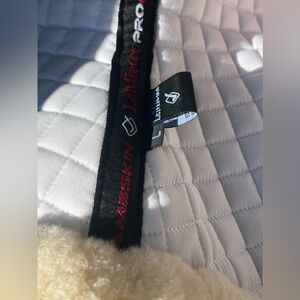 SOLD (FB Mrkt) Horse half pad w/sheepskin